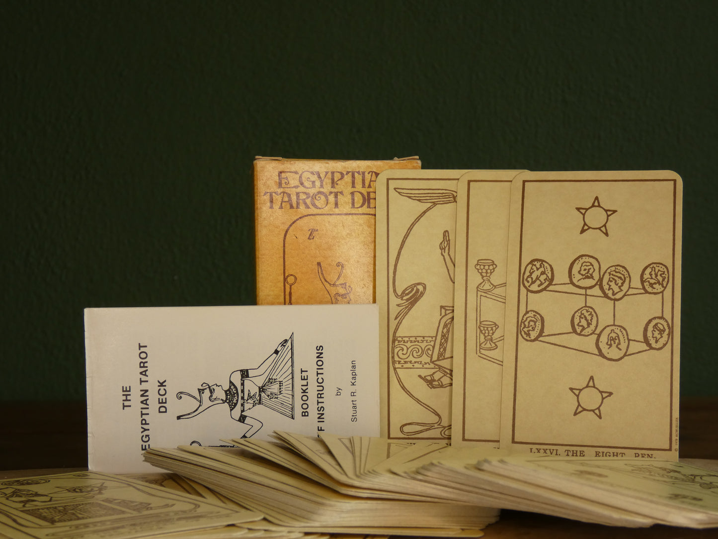 Egyptian Tarot deck Stuart R. Kaplan 1980