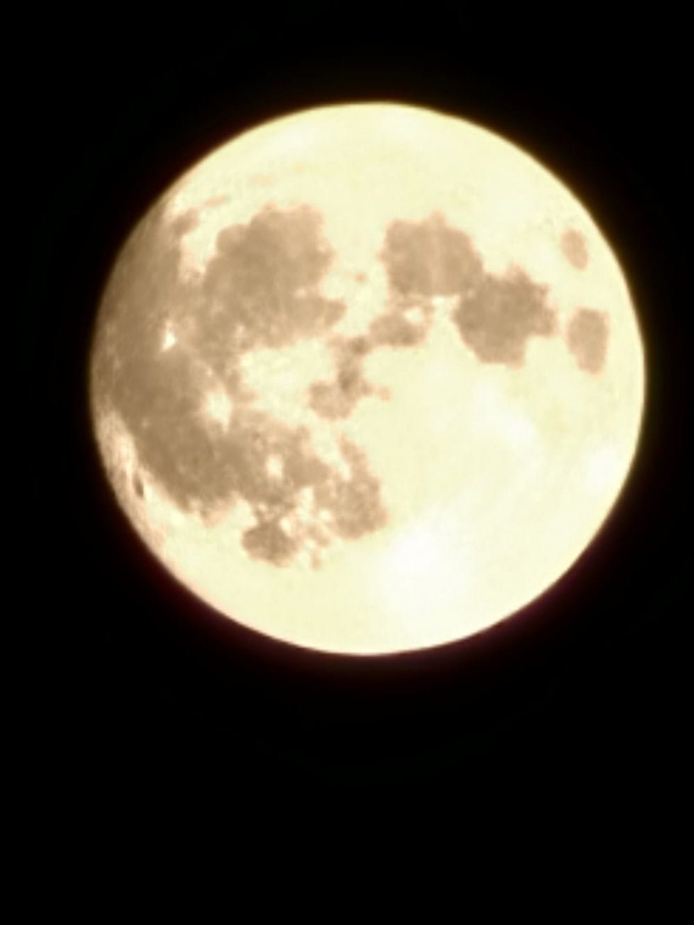 Thee als ritueel tijdens volle maan