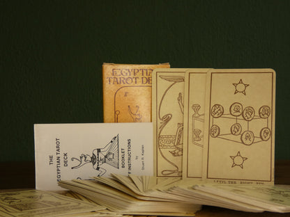 Egyptian Tarot deck Stuart R. Kaplan 1980